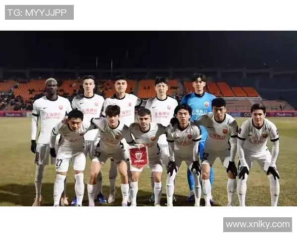 中国与韩国的对决引发热议球迷们的热情与期待交织在一起