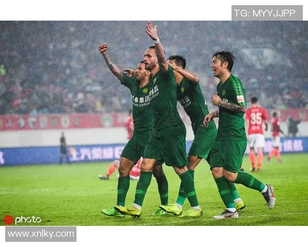 凯尔特与泽尼特激战正酣球迷期待精彩对决与历史交锋